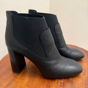 Tod's Black Bootie Size 41
